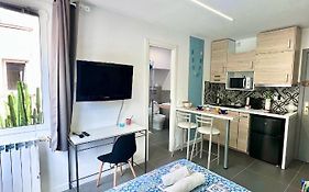 Gloria Maris Apartment